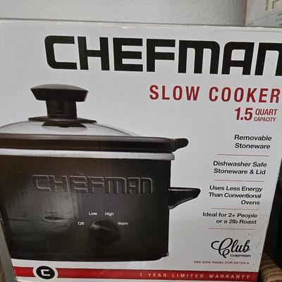 Lot 44: Chefman Slow Cooker - New in Box