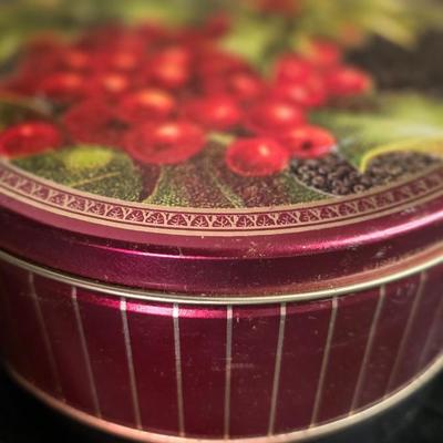 Vintage 8" Holiday “Seasons Greetings” Berry & Holly Metal Tin