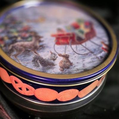 Vintage Squirrels & Birds Winter Scene Christmas Tin - Holiday Cookie Storage Canister