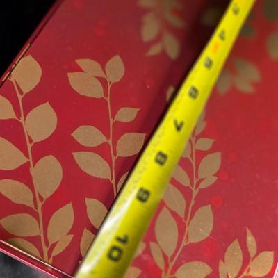 Vintage Holiday Red & Gold Botanical Tin – Elegant Seasonal Storage Décor