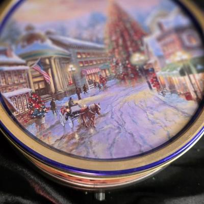 Vintage Holiday Tin – Classic Winter Village Scene with Horse-Drawn Carriage