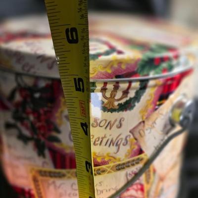 Vintage “Letters to Santa” Christmas Tin Pail – Festive Holiday Collectible with Handle