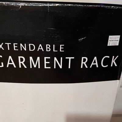 Lot 58: Garment Rack