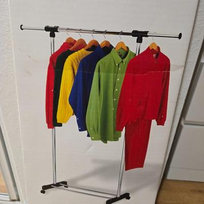 Lot 58: Garment Rack