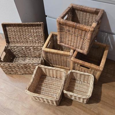 Lot 64: Lot of Wicker Baskets