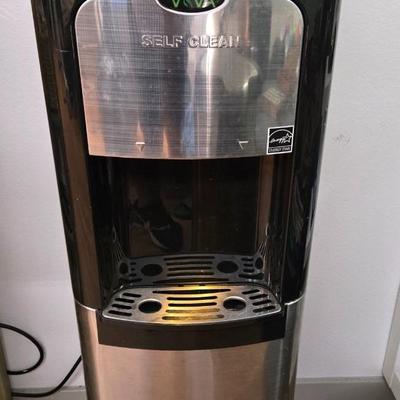 Lot 65: VIVA - Hot & Cold Water Dispenser