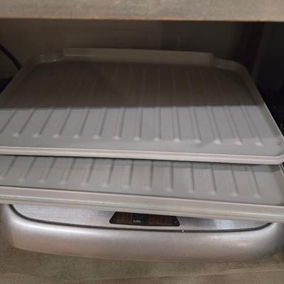 Lot 66: George Foreman EVOLVE Grill & Waffle Maker