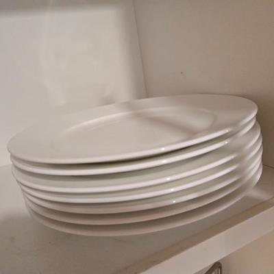 Lot 68: Set of White Dishes