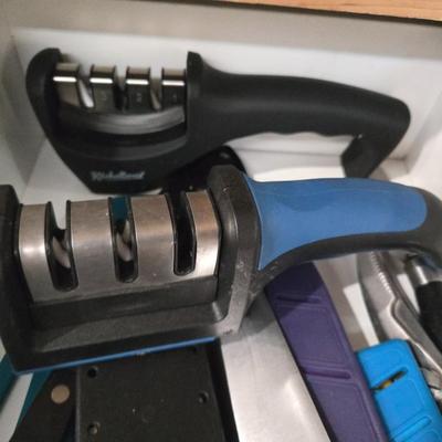 Lot 69: Lot of Knives, Sharpeners, Scissors