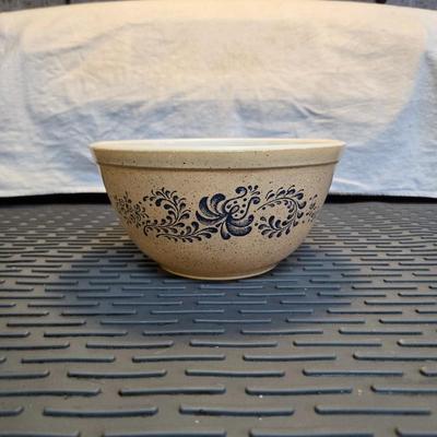 Sale Photo Thumbnail #57: Pyrex Homestead Bowl 402
