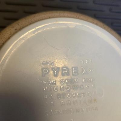 Sale Photo Thumbnail #58: Pyrex Homestead Bowl 402