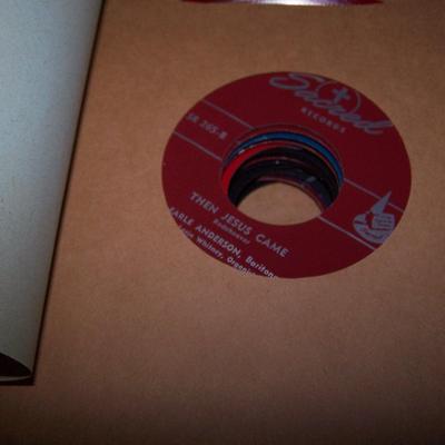 LOT 99 VINTAGE 45 RPM RECORD ALBUMS 1940/1950S RCA/DECCA/COLUMBIA