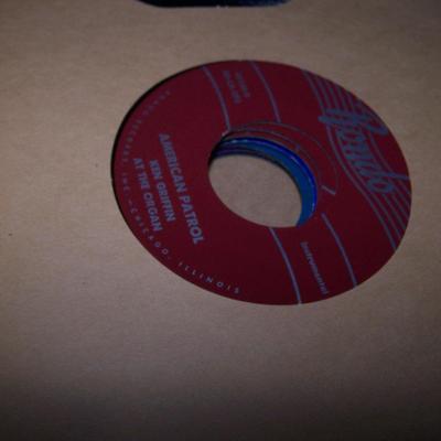 LOT 99 VINTAGE 45 RPM RECORD ALBUMS 1940/1950S RCA/DECCA/COLUMBIA