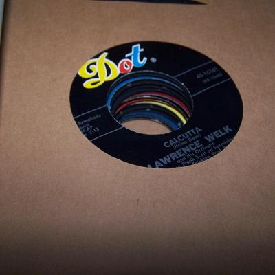 LOT 99 VINTAGE 45 RPM RECORD ALBUMS 1940/1950S RCA/DECCA/COLUMBIA