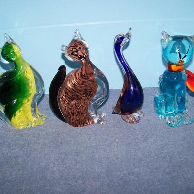 LOT 101 GREAT COLLECTABLE ART GLASS CATS & GOOSE