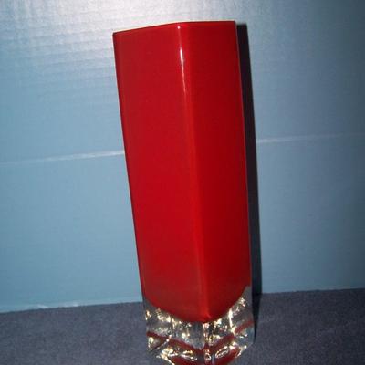 LOT 102 BEAUTIFUL VINTAGE MCM ART GLASS + 2 TULIP VASES