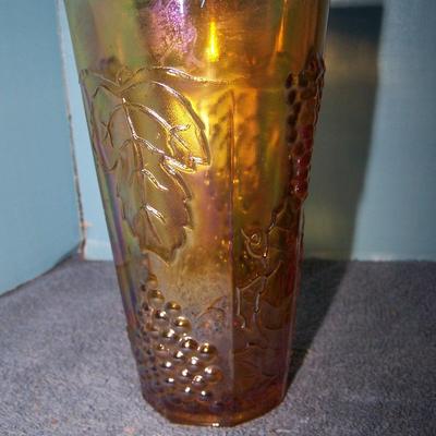 LOT 105 GREAT VINTAGE GLASSWARE--ORANGE JUICE DECANTER