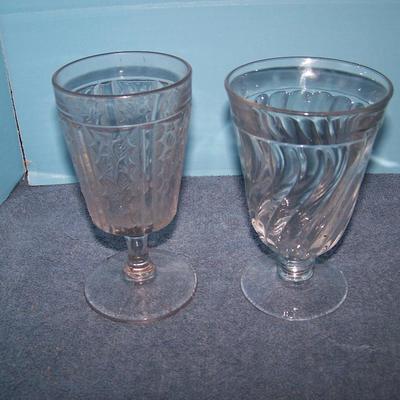 LOT 105 GREAT VINTAGE GLASSWARE--ORANGE JUICE DECANTER