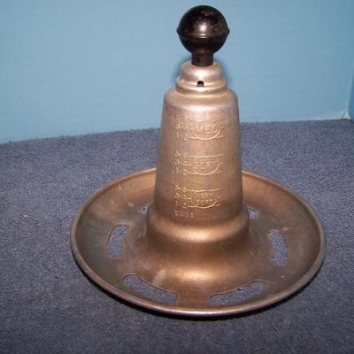 LOT 108 WONDERFUL OLD KITCHEN STUFF--EGG TIMER/MOLDS/JAR