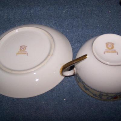 LOT 109 LOVELY VINTAGE NORITAKE plus--CREAM SOUP BOWLS/PLATES