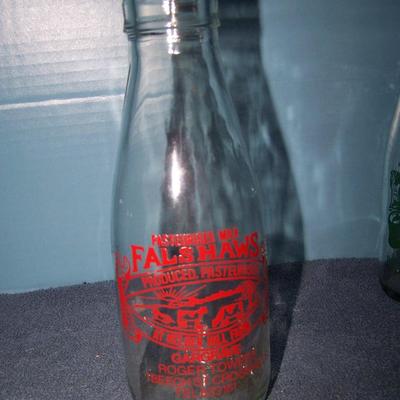 LOT 110 GREAT COLLECTABLE MILK/DAIRY BOTTLES ENGLISH-568ML