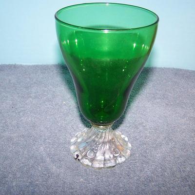 LOT 111 WONDERFUL VINTAGE COLORFUL GLASSWARE--CARNIVAL/RUBY plus