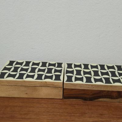 Lot 73: Wood Keepsake Storage Boxes