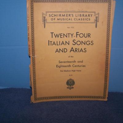 LOT 113 MISC MUSIC BOOKS