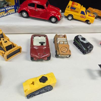 Vintage Cars & Trucks