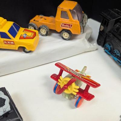 Vintage Cars & Trucks