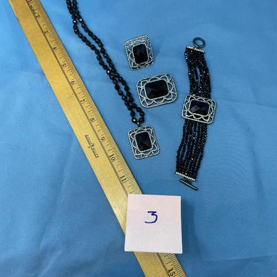 Sale Photo Thumbnail #11: Great newer made set