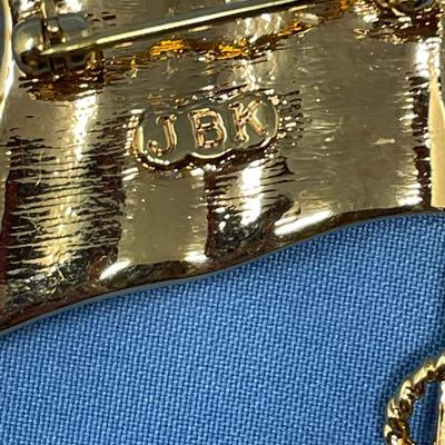 Sale Photo Thumbnail #19: Great shape, no damage.