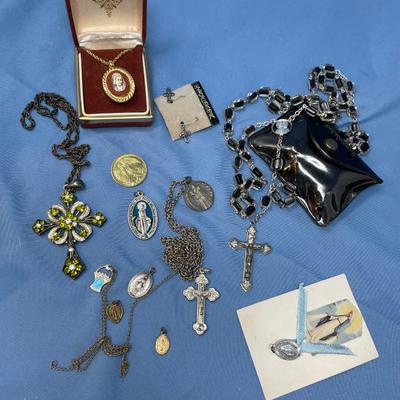 Sale Photo Thumbnail #74: Rosaries & other icon items.