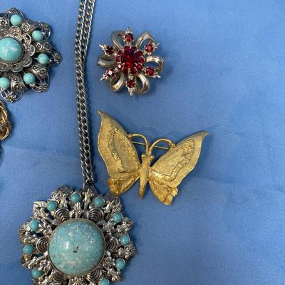 Sale Photo Thumbnail #82: Take a look, clean.