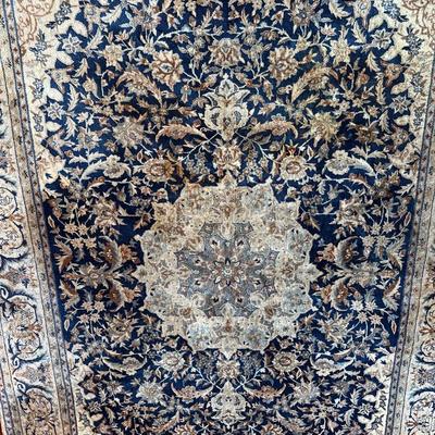 Wool Persian-Style Medallion Rug – 6’ x 9’
