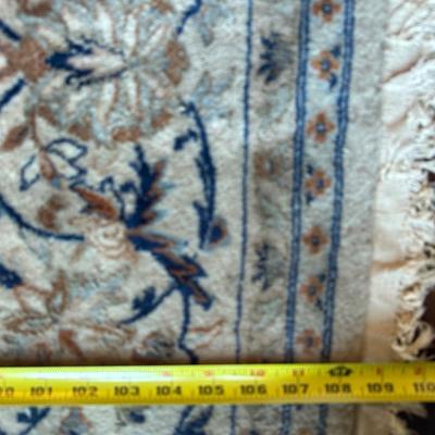 Wool Persian-Style Medallion Rug – 6’ x 9’