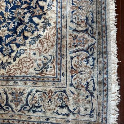 Wool Persian-Style Medallion Rug – 6’ x 9’