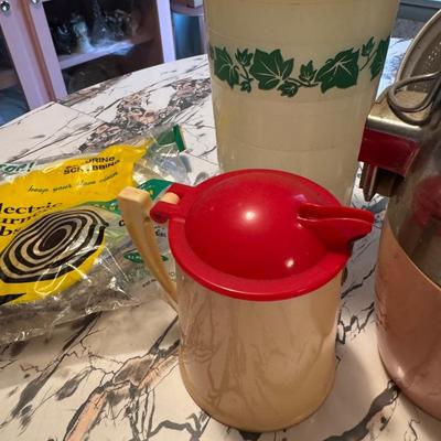 Vintage Kitchen Goodies 162