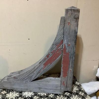 Sale Photo Thumbnail #176: This is a great vintage large wood corbel.