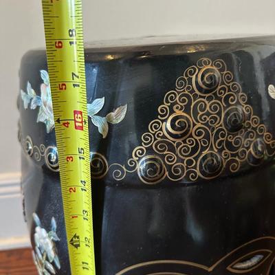 Black Lacquer Ceramic Barrel Garden Stool