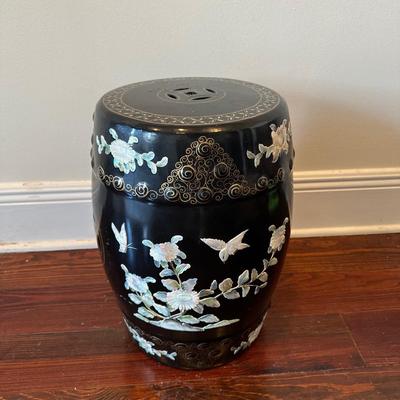 Black Lacquer Ceramic Barrel Garden Stool