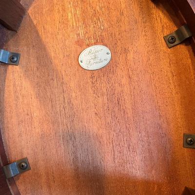 Vintage Baker Furniture Mahogany Wood Shell Inlay Side Table