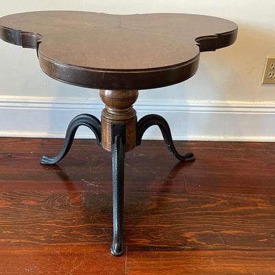 Thomasville Furniture Cloverleaf Top Cast Iron Table