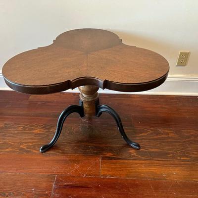 Thomasville Furniture Cloverleaf Top Cast Iron Table