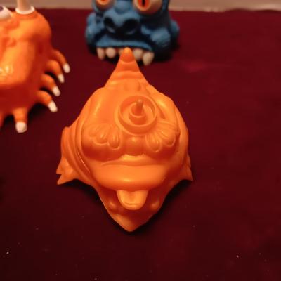 1988 KENNER THE REAL GHOSTBUSTERS MINI TRAPS AND MORE