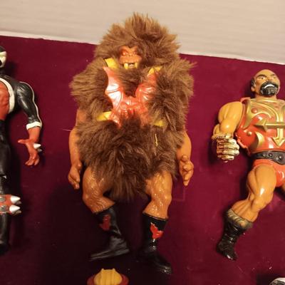 VINTAGE MASTERS OF THE UNIVERSE ACTION FIGURES