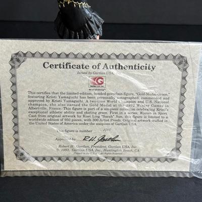 Kristi Yamaguchi autograph Figurine -#400/950