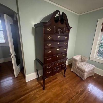 Thomasville Highboy Dresser (B3-RG)