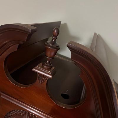 Thomasville Highboy Dresser (B3-RG)