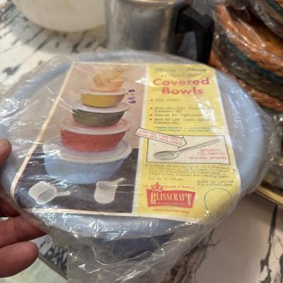 Vintage Kitchen Lot 179